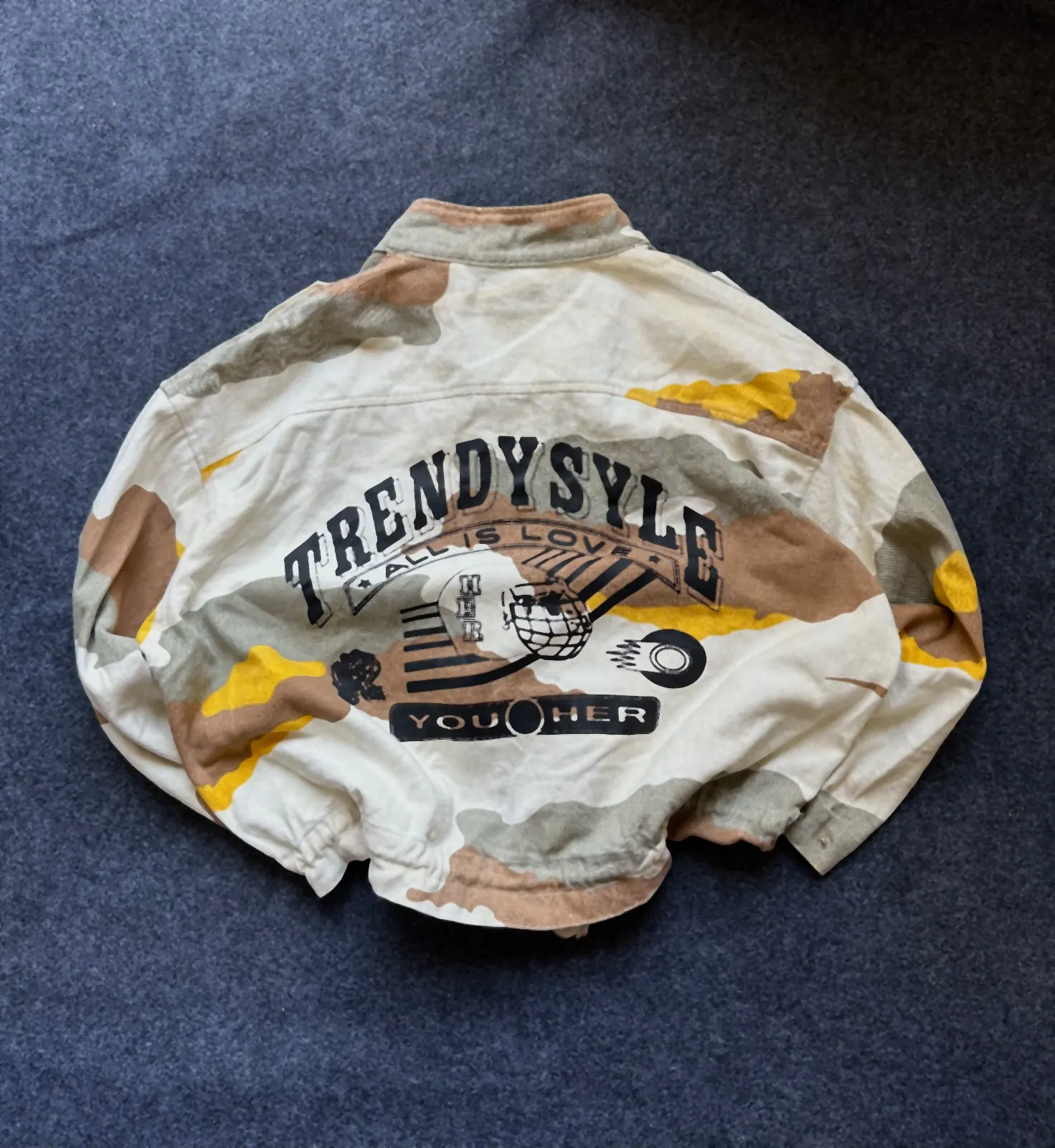 Vintage denim Jacket🔥 view 2
